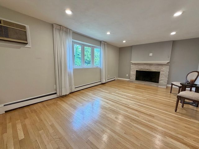 39 Townly Rd Watertown 1, Watertown, MA 02472