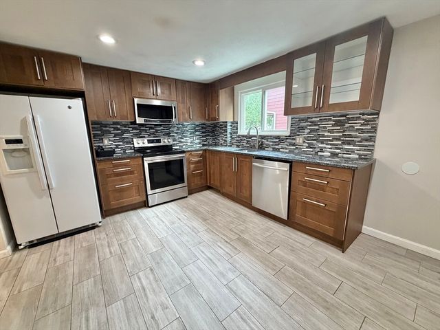 39 Townly Rd Watertown 1, Watertown, MA 02472