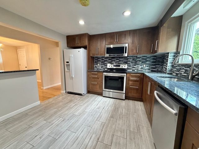 39 Townly Rd Watertown 1, Watertown, MA 02472