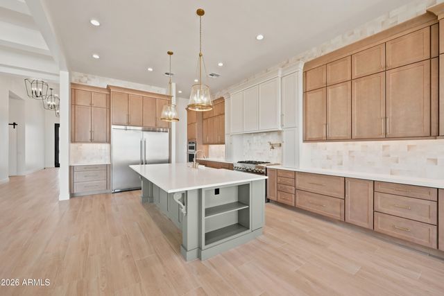 1764 W LUCKY Lane, San Tan Valley, AZ 85144