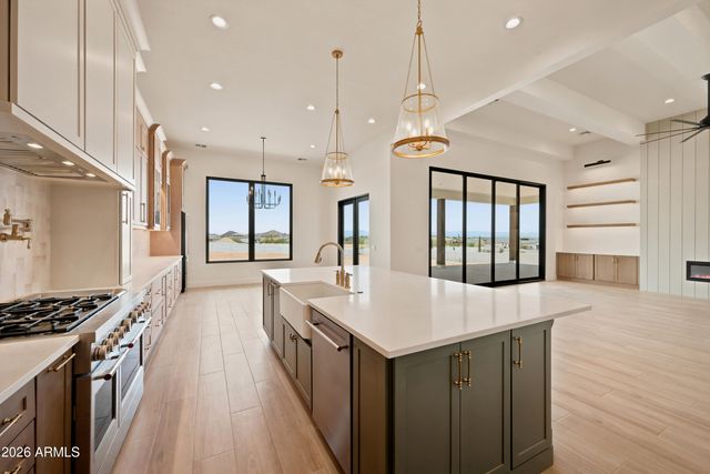 1764 W LUCKY Lane, San Tan Valley, AZ 85144