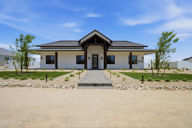 1764 W LUCKY Lane, San Tan Valley, AZ 85144