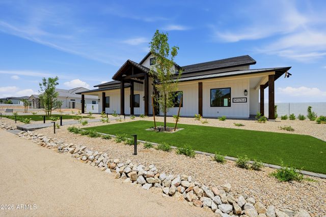 1764 W LUCKY Lane, San Tan Valley, AZ 85144