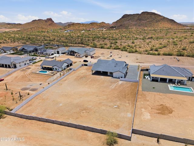 1764 W LUCKY Lane, San Tan Valley, AZ 85144