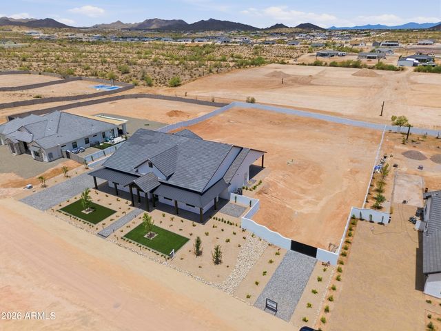 1764 W LUCKY Lane, San Tan Valley, AZ 85144