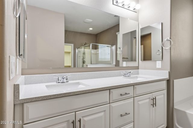7734 W SHUMWAY FARM Road, Laveen, AZ 85339