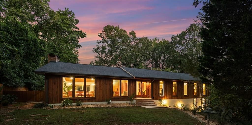 4381 King Valley SE Drive, Smyrna, GA 30082