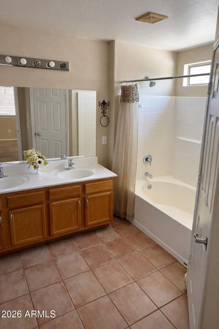 43685 W WILD HORSE Trail, Maricopa, AZ 85138