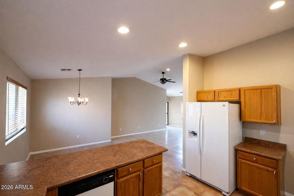 43685 W WILD HORSE Trail, Maricopa, AZ 85138 — photo 5