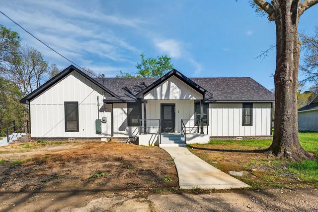 203 S Olive St., Gladewater, TX 75647