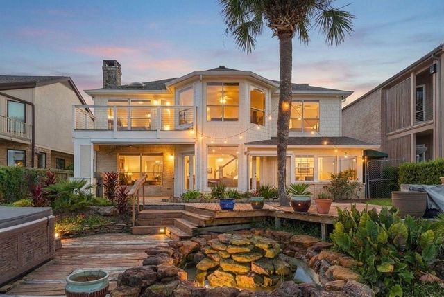 932 Plantation Street, League City, TX 77573