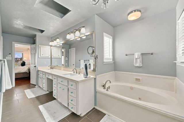 932 Plantation Street, League City, TX 77573