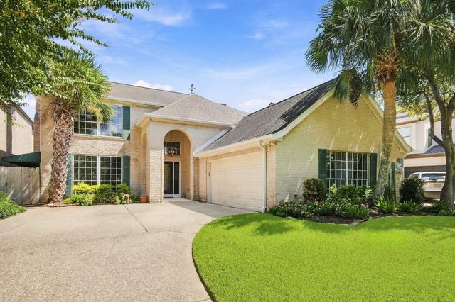 932 Plantation Street, League City, TX 77573