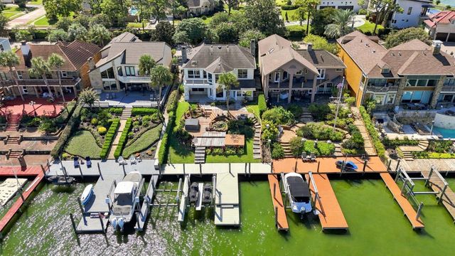 932 Plantation Street, League City, TX 77573