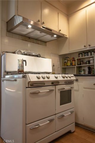 3429 Descanso, Los Angeles, CA 90026