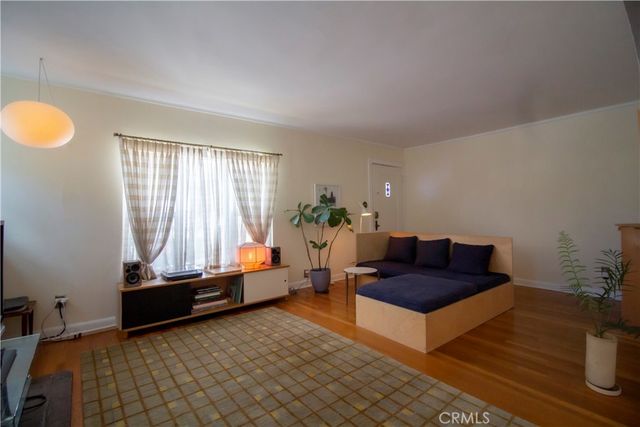 3429 Descanso, Los Angeles, CA 90026