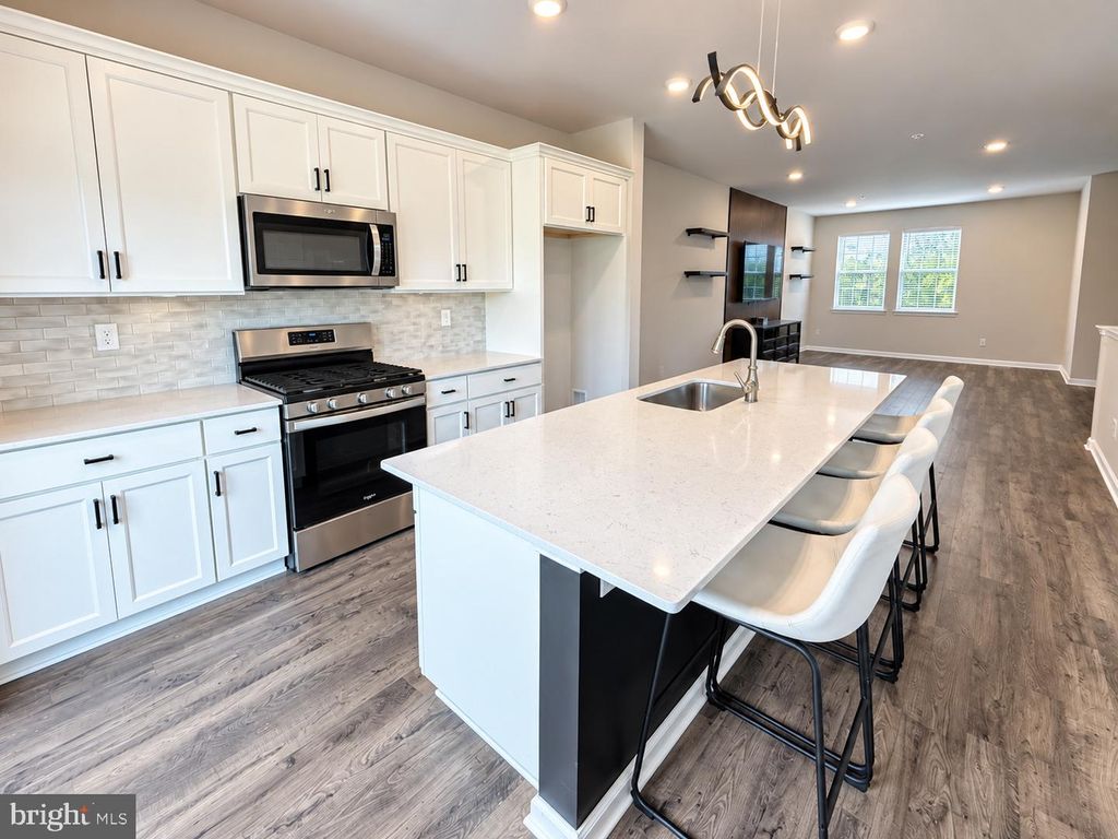 110 BELL CT, SELLERSVILLE, PA 18960 — photo 5
