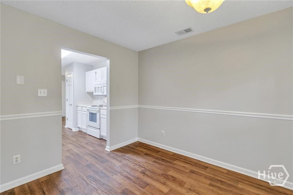Image 19 of property listing at 314 Teal Lake Drive, Richmond Hill, GA 31324
