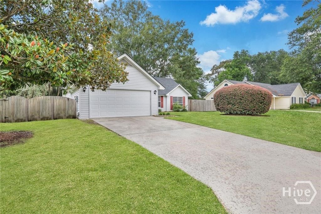 Image 2 of property listing at 314 Teal Lake Drive, Richmond Hill, GA 31324