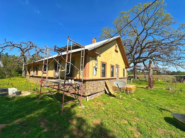751 Cr 121, Centerville, TX 75833