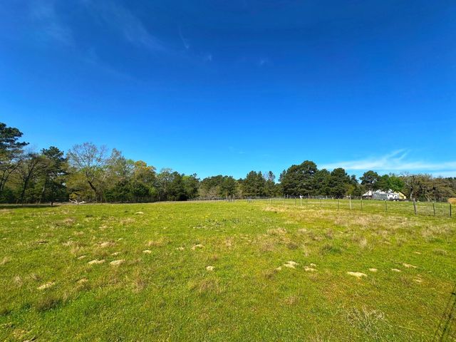 751 Cr 121, Centerville, TX 75833