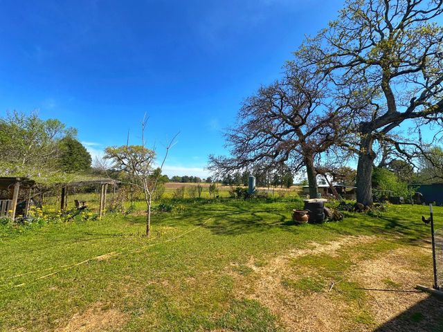 751 Cr 121, Centerville, TX 75833