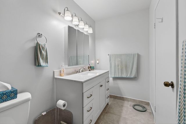 1225 Club Drive W B, Delray Beach, FL 33445