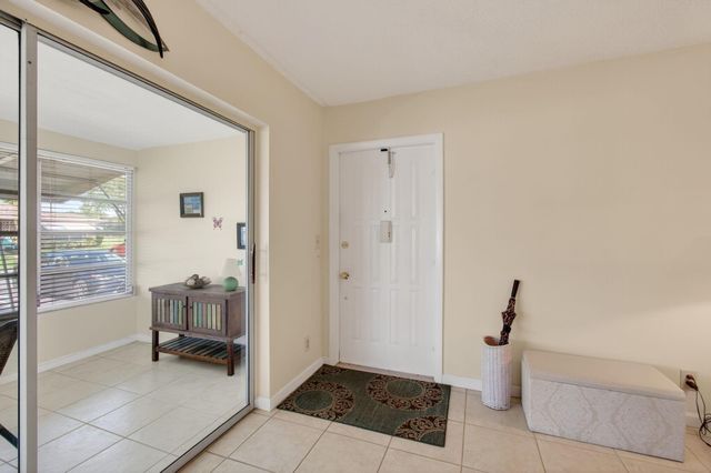 1225 Club Drive W B, Delray Beach, FL 33445