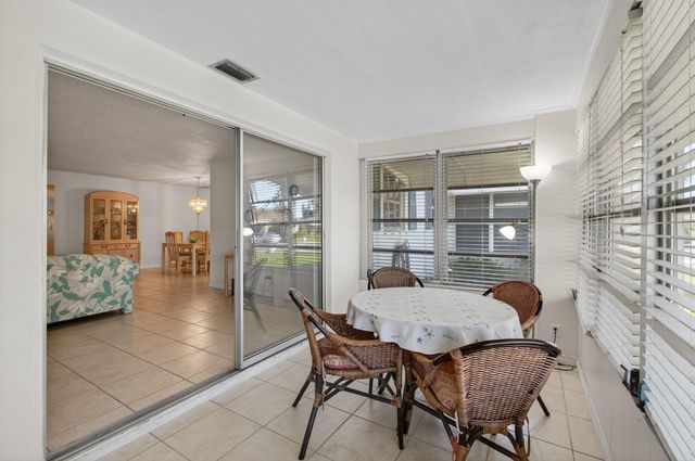 1225 Club Drive W B, Delray Beach, FL 33445