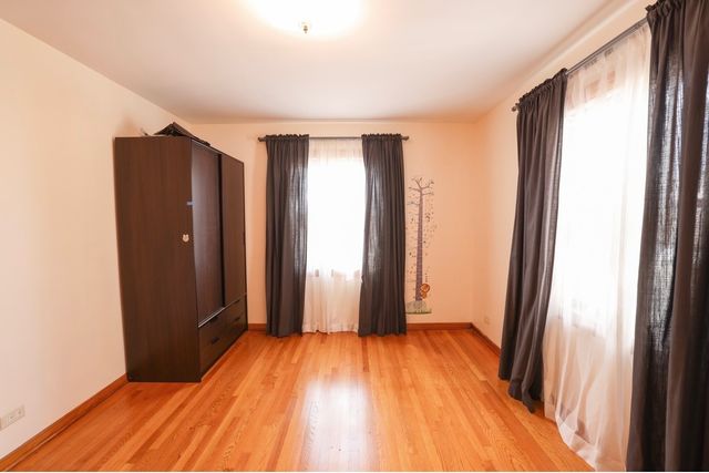 4436 S Komensky Avenue, Chicago, IL 60632