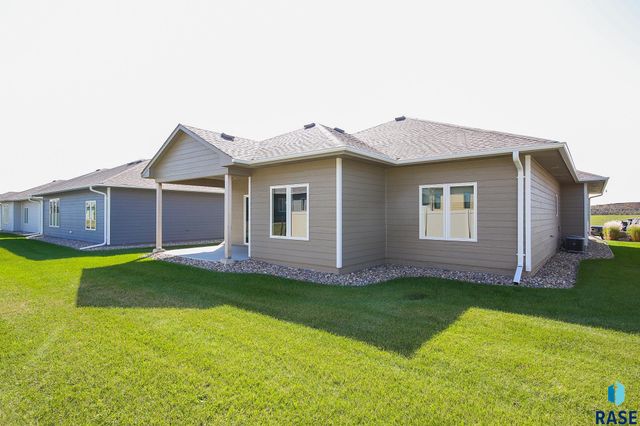 5408 E 65th St Street, Sioux Falls, SD 57108