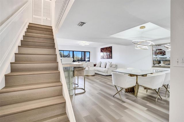 270 Captains Walk 310, Delray Beach, FL 33483