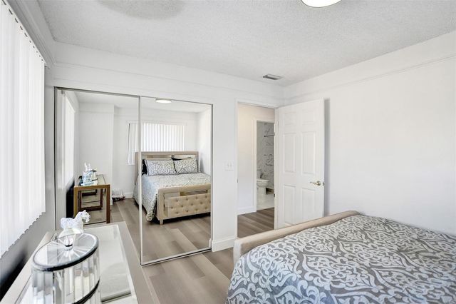 270 Captains Walk 310, Delray Beach, FL 33483