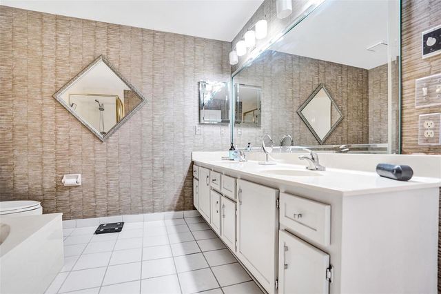 270 Captains Walk 310, Delray Beach, FL 33483