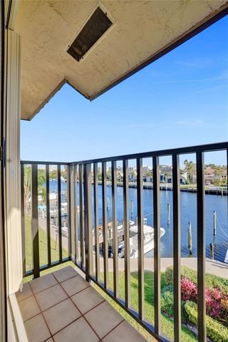 270 Captains Walk 310, Delray Beach, FL 33483