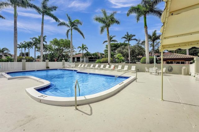 270 Captains Walk 310, Delray Beach, FL 33483