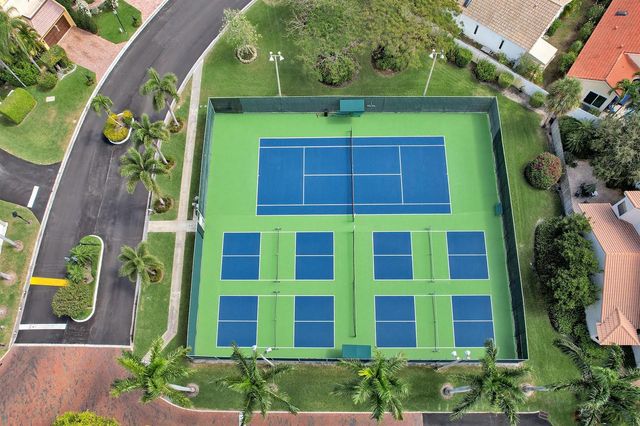 270 Captains Walk 310, Delray Beach, FL 33483