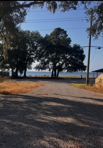 13808 FL-20, Niceville, FL 32578