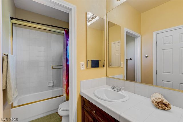 724 PINNACLE HEIGHTS Lane, Las Vegas, NV 89144