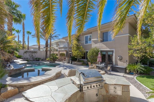 724 PINNACLE HEIGHTS Lane, Las Vegas, NV 89144