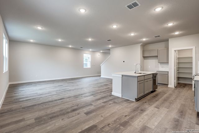 9015 Sand Dune Vis, San Antonio, TX 78222