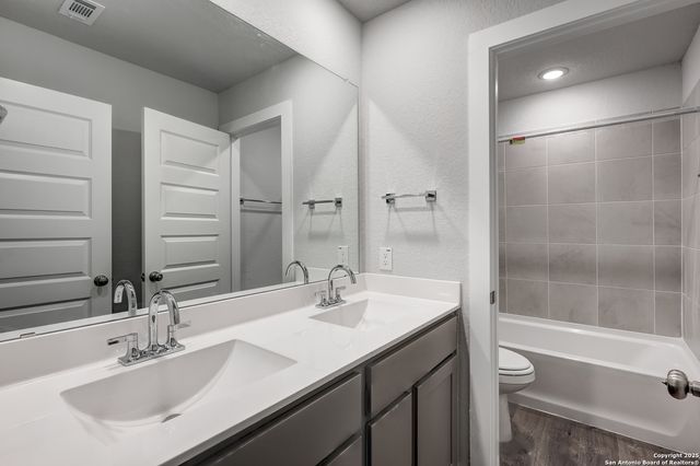 9015 Sand Dune Vis, San Antonio, TX 78222