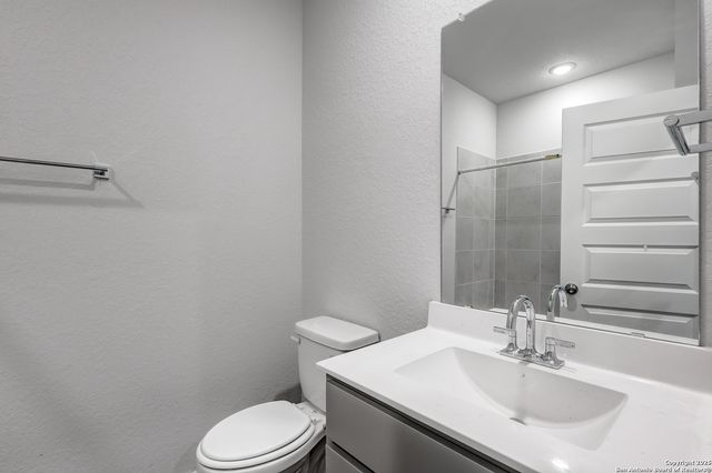 9015 Sand Dune Vis, San Antonio, TX 78222