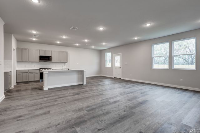 9015 Sand Dune Vis, San Antonio, TX 78222