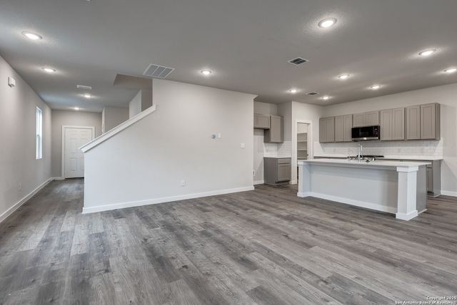 9015 Sand Dune Vis, San Antonio, TX 78222