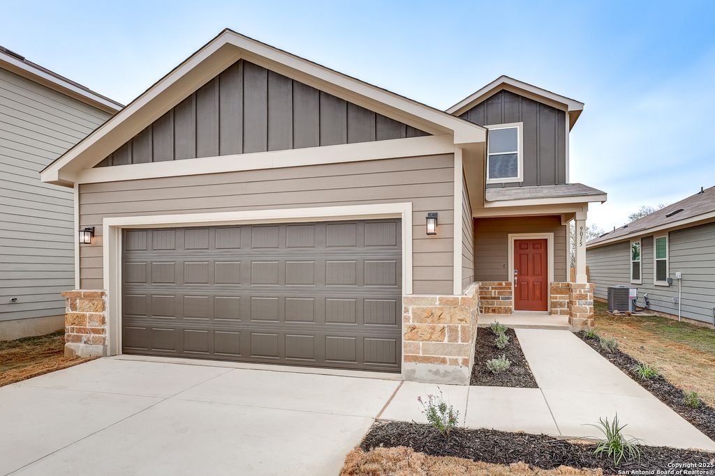 9015 Sand Dune Vis, San Antonio, TX 78222