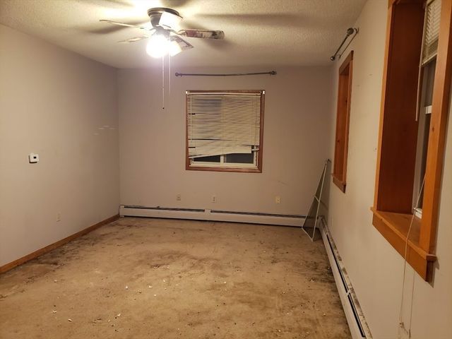 160 Bentley Rd, Barre, MA 01005