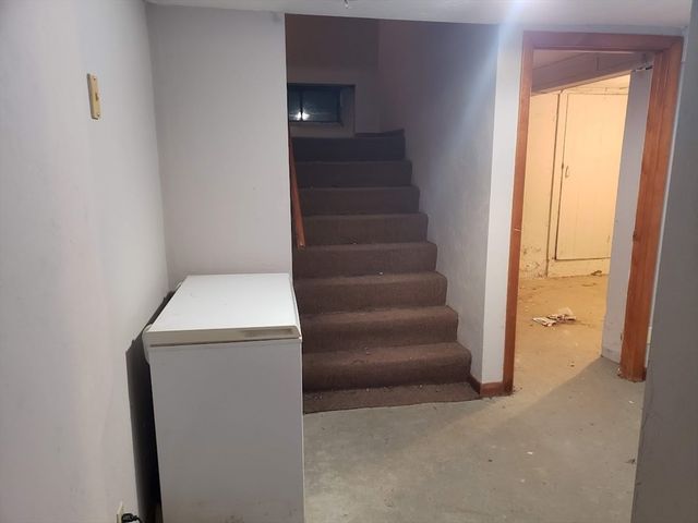 160 Bentley Rd, Barre, MA 01005