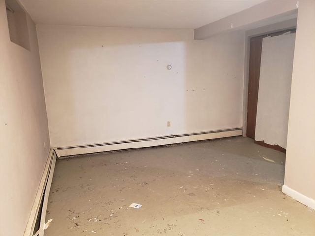 160 Bentley Rd, Barre, MA 01005