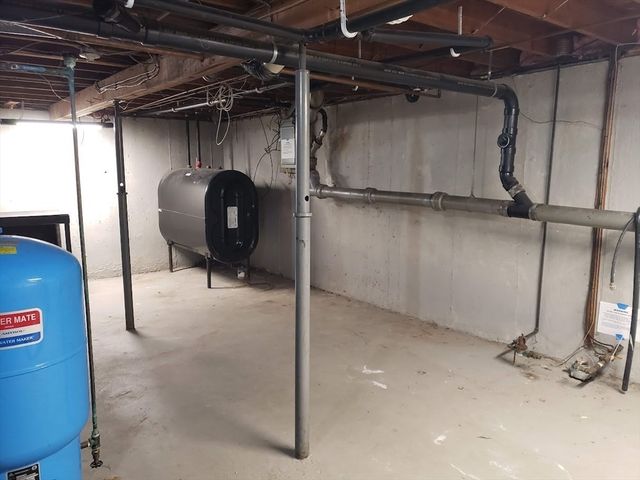 160 Bentley Rd, Barre, MA 01005